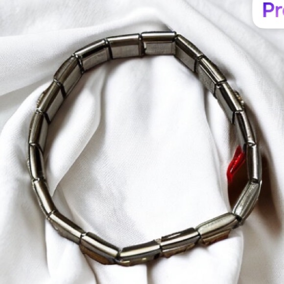 ZOPPINI (nomination) 2/$25 letter V bracelet link - Picture 4 of 5